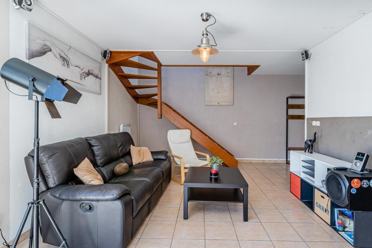 La Joliette; Duplex 2 Chambres, Parking Inclus+ Terrasse+ Ascenseur Marseille Bagian luar foto