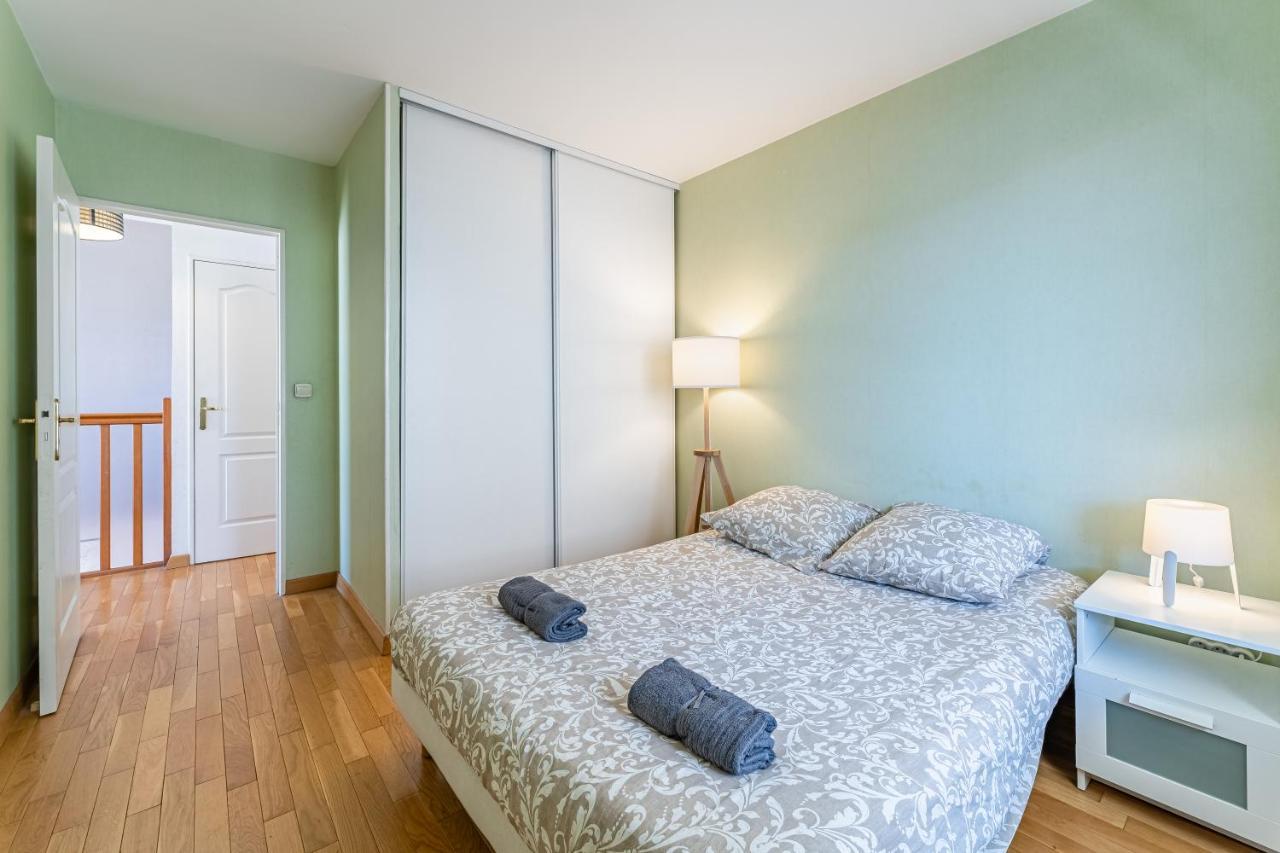 La Joliette; Duplex 2 Chambres, Parking Inclus+ Terrasse+ Ascenseur Marseille Bagian luar foto